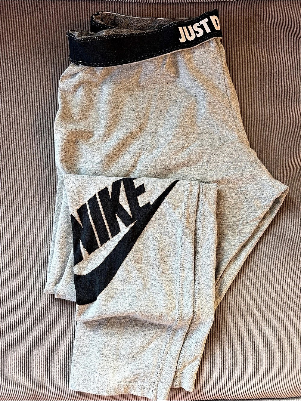 Nike Athletic Shorts Gray & Black Size XL